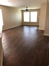 16826 Shoal Park Dr in Cypress, TX - Foto de edificio - Building Photo