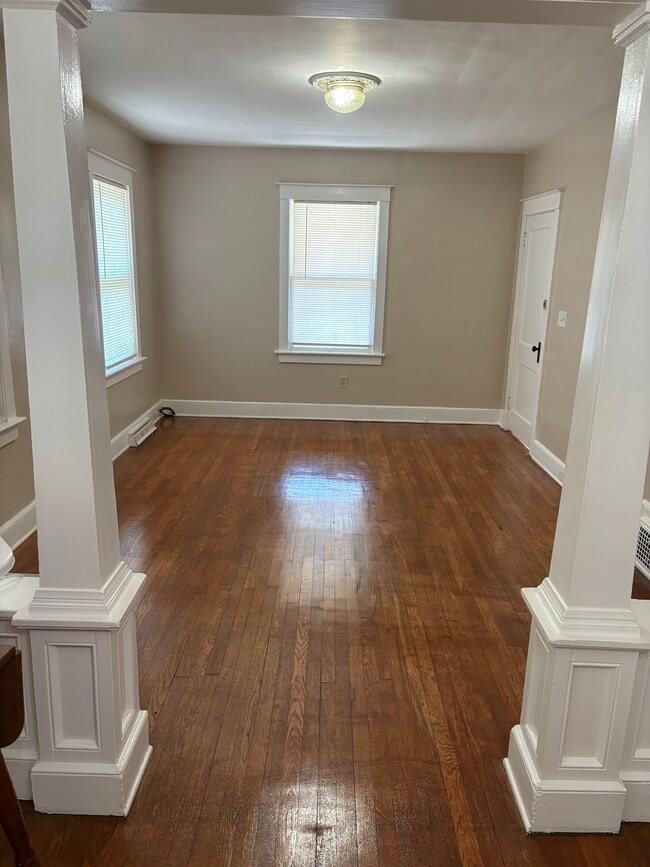 41 Park Ave, Unit 41 Park Ave. 1st floor in Binghamton, NY - Building Photo - Building Photo