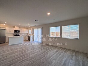 608 Imperial Ct in Roseville, CA - Building Photo - Building Photo