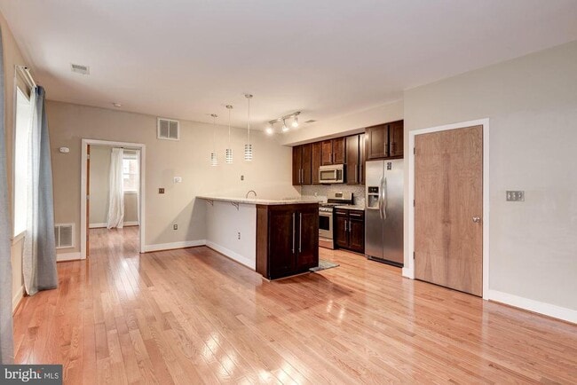 property at 921 Butternut St NW