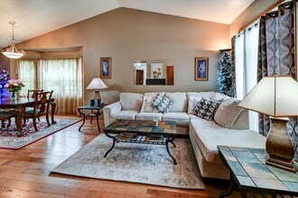 1214 Carpenter St in Madison, WI - Building Photo - Building Photo