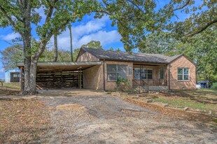 531 Coe Rd in Denison, TX - Building Photo