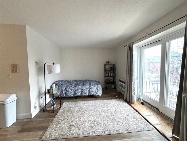 720 Bennington St in Boston, MA - Foto de edificio - Building Photo