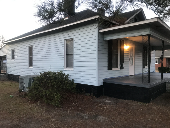 1111 N George St in Goldsboro, NC - Building Photo - Building Photo