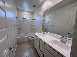 1152 E Newland Dr in Chandler, AZ - Building Photo - Building Photo