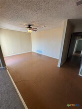 205 Wingate Ct in Seguin, TX - Building Photo - Building Photo