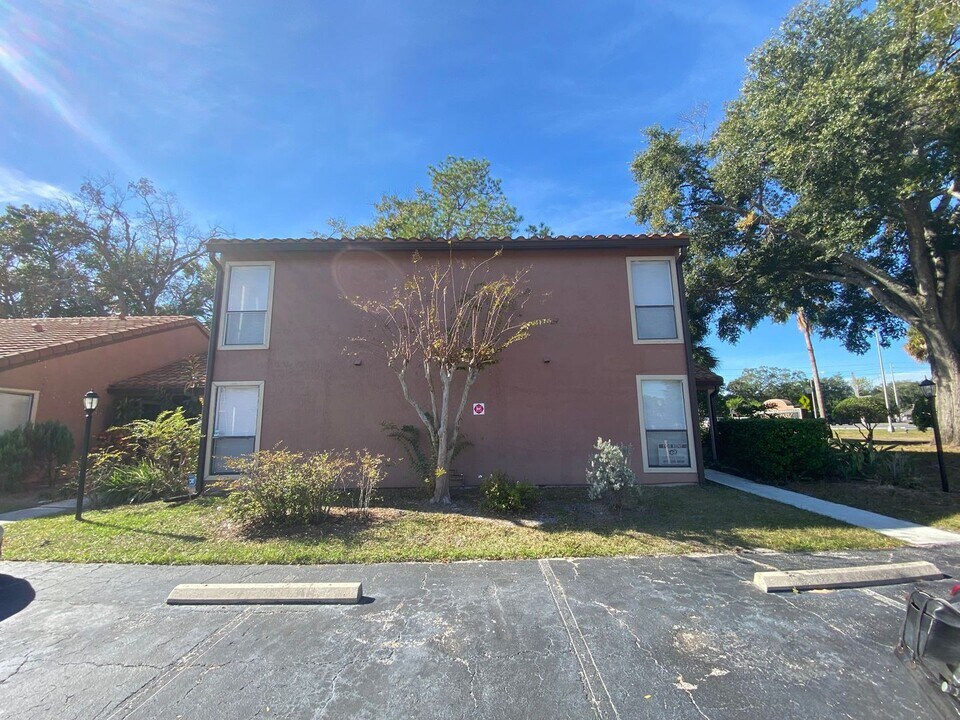 Winter Park Villas! Full Sail/Winter Park 2/2 condo available now! in Winter Park, FL - Foto de edificio