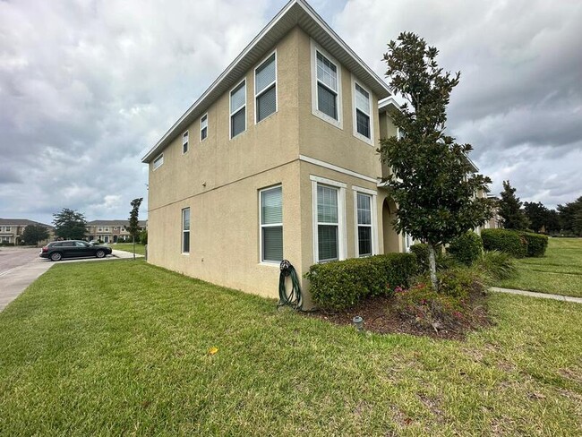 7031 White Treetop Pl in Riverview, FL - Building Photo - Building Photo