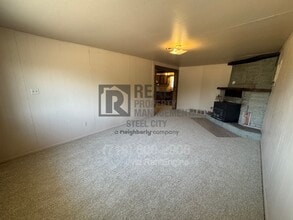 2401 Overton Rd in Pueblo, CO - Building Photo - Building Photo