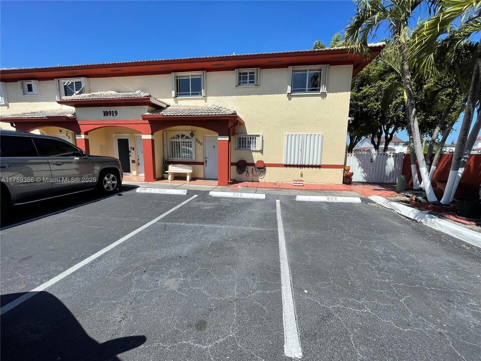10919 W Okeechobee Rd in Hialeah, FL - Building Photo