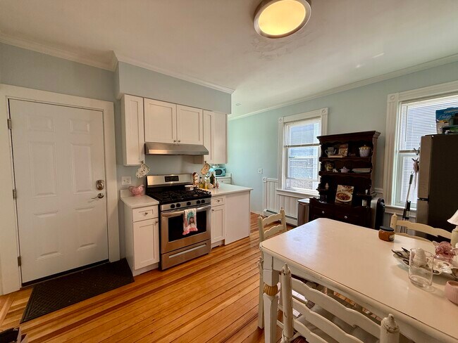 17 Amy St, Unit 1