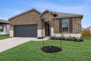 141 Onna St in Taylor, TX - Building Photo