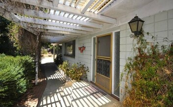 1579 Old Topanga Canyon Rd in Topanga, CA - Building Photo - Building Photo