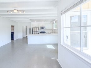 1100 Ocean Dr in Oxnard, CA - Foto de edificio - Building Photo