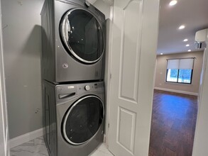 Stonegate Apartments in Newington, CT - Building Photo - Building Photo