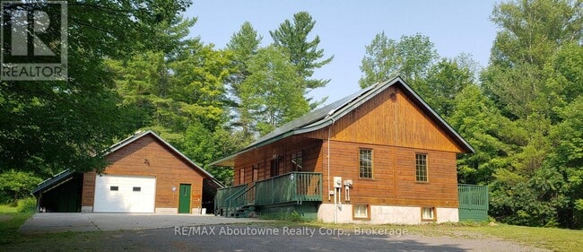 property at 914 Skootamatta Lake Rd