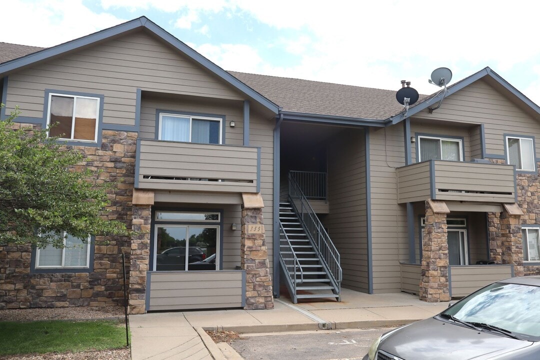 355 Buffalo Dr in Windsor, CO - Building Photo