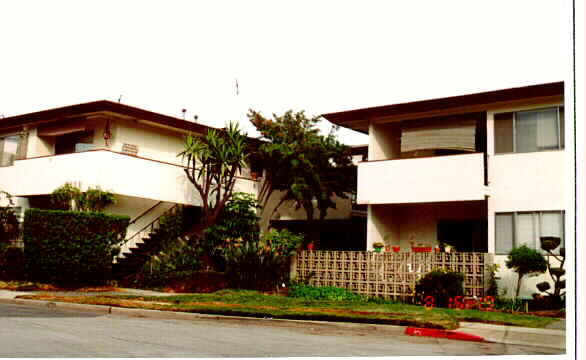 15606 S Budlong Pl in Gardena, CA - Foto de edificio