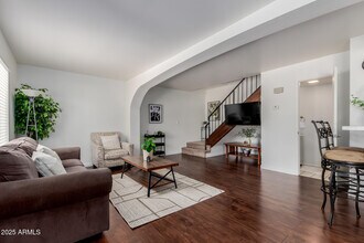 811 E Eugie Ave in Phoenix, AZ - Building Photo - Building Photo