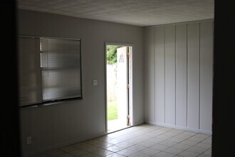 4130 SW 19th St in West Park, FL - Building Photo - Building Photo