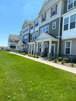 15438 Eames Wy in Apple Valley, MN - Building Photo