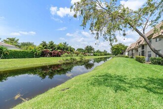 10718 Royal Palm Blvd, Unit 6-2 in Coral Springs, FL - Foto de edificio - Building Photo