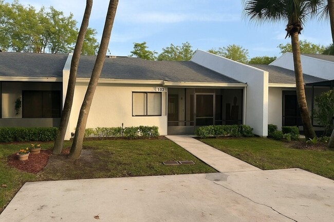 102 Sunshine Blvd