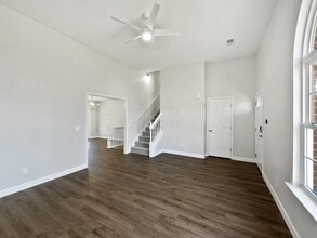 4804 Highlander Cove in Nashville, TN - Foto de edificio - Building Photo