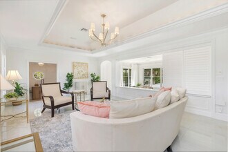 216 Bahama Ln in Palm Beach, FL - Building Photo - Building Photo