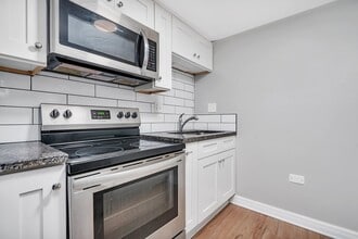 329 Kimbell Ave in Elmhurst, IL - Building Photo - Building Photo