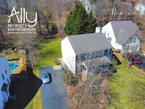 1236 Raintree Dr in Charlottesville, VA - Building Photo - Building Photo