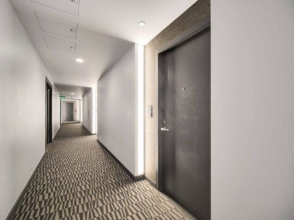 1688 Pine St in San Francisco, CA - Building Photo
