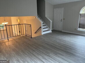 1560 Pin Oak Ln SE in Conyers, GA - Building Photo - Building Photo