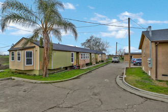 5125 Kaiser Rd in Stockton, CA - Building Photo - Building Photo