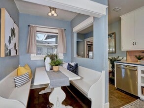 229 Jacaranda Pl in Fullerton, CA - Building Photo - Building Photo