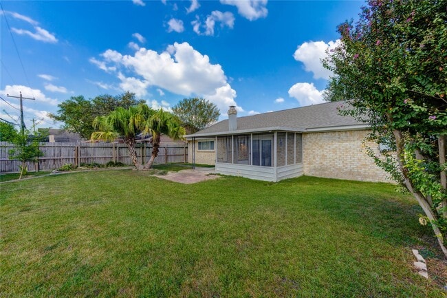 5711 Weeping Willow Rd in Houston, TX - Building Photo - Building Photo