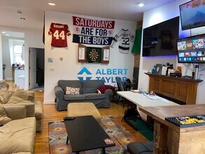 486 Massachusetts Ave, Unit 3 in Boston, MA - Building Photo - Building Photo