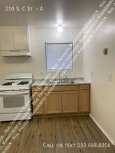 210 S C St in Porterville, CA - Building Photo - Building Photo