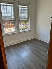 93-18 202nd St in Queens, NY - Building Photo - Building Photo