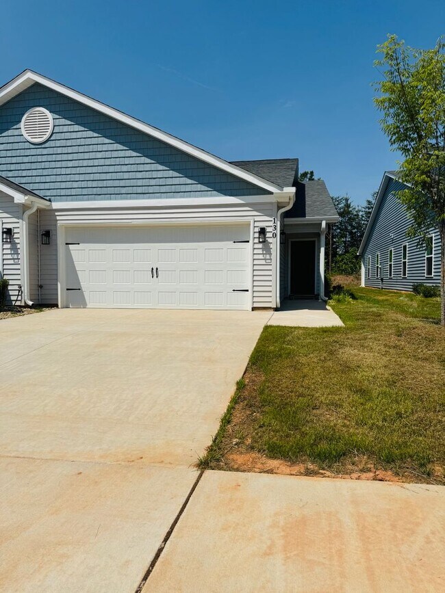 property at 105 Brawley Villas Pl