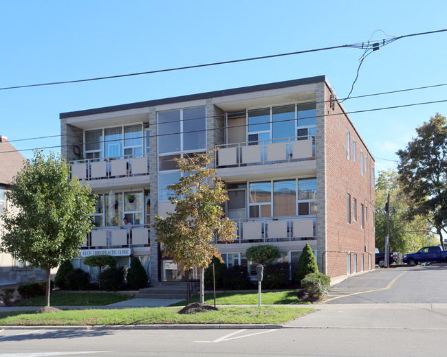 140 Church St in St Catharines, ON - Building Photo - Primary Photo