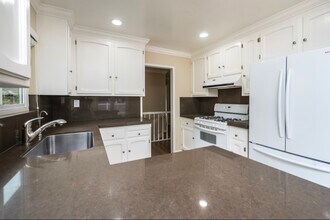 190 Stacia St in Los Gatos, CA - Building Photo - Building Photo