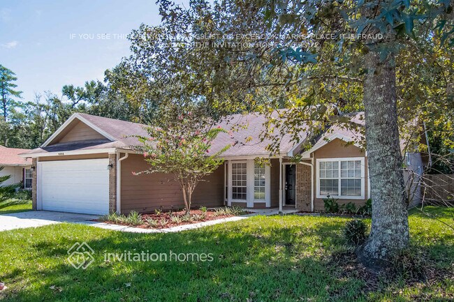 8258 Lakemont Dr in Jacksonville, FL - Foto de edificio - Building Photo