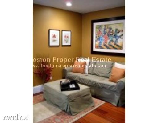 497 Beacon St-Unit -Apt 8 in Boston, MA - Building Photo