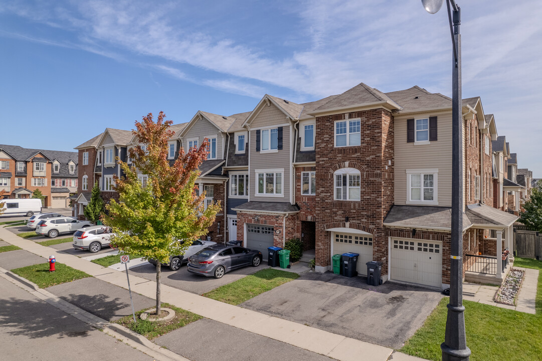 35 Betterton Cres in Brampton, ON - Building Photo