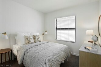 4257 Coasterra Dr in Ft. Myers, FL - Building Photo - Building Photo