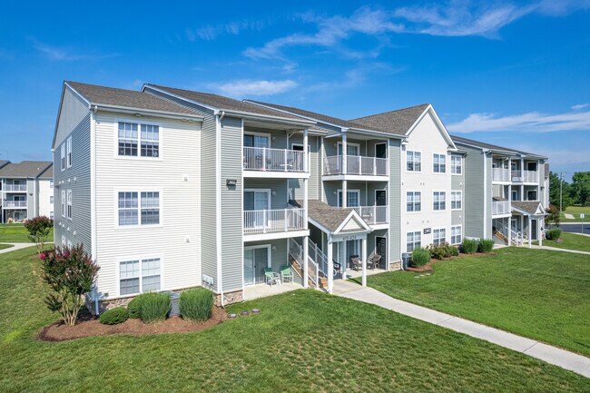 The Pointe of Stoneybrook in Seaford, DE - Building Photo - Building Photo