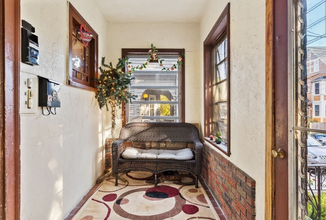 11 Foskett St, Unit 1 in Somerville, MA - Building Photo - Building Photo