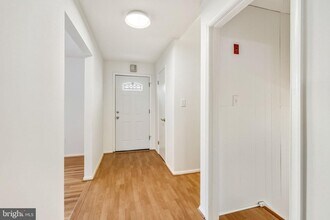 18724 Bloomfield Rd in Olney, MD - Building Photo - Building Photo