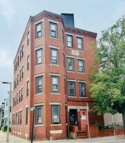 39 Ashley St, Unit #1 in Boston, MA - Building Photo